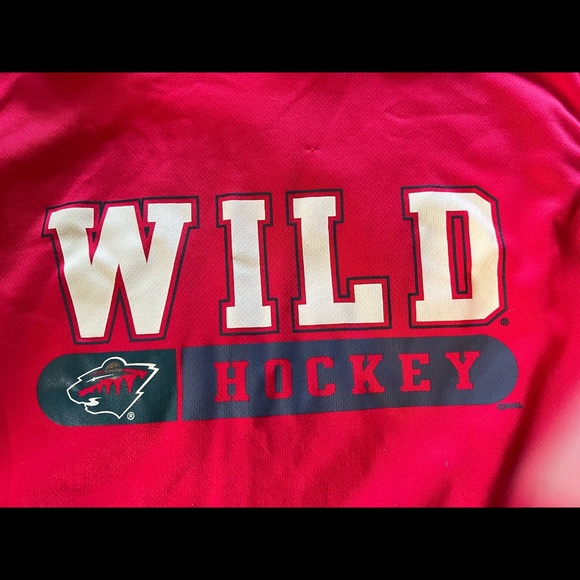 Women’s Minnesota Wild Apparel. - Picture 2 of 4